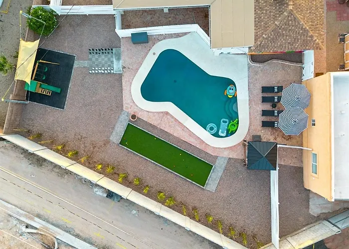 Bray House - Epic Shared Backyard - Pool - Games Ferienhaus Phoenix