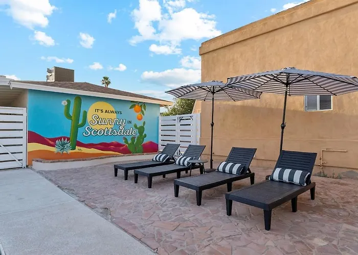 Bray House - Epic Shared Backyard - Pool - Games